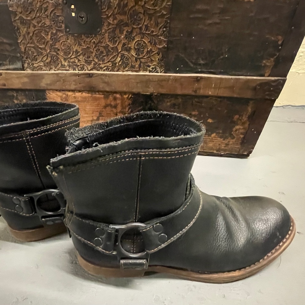 Men's Size 7 Black Calvin Klein Boots